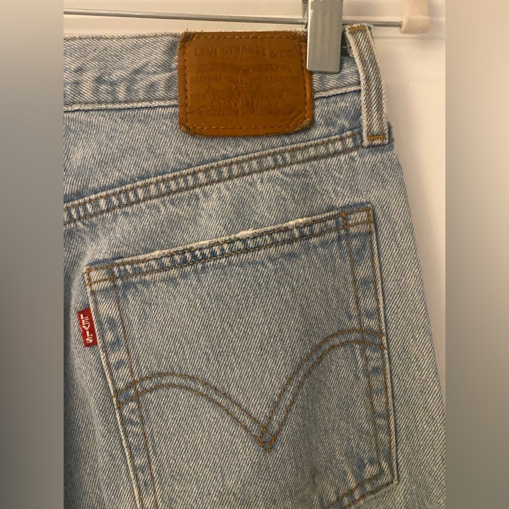 Levi’s Wedgie Ripped Jeans - Picture 2 of 4